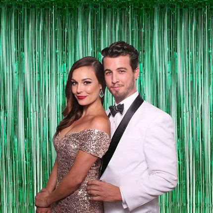 Fancydresswale 3.0 ft x 6.0 ft Metallic Tinsel Foil Fringe Curtains for Party Photo Backdrop Wedding Birthday, Green fancydresswale.com