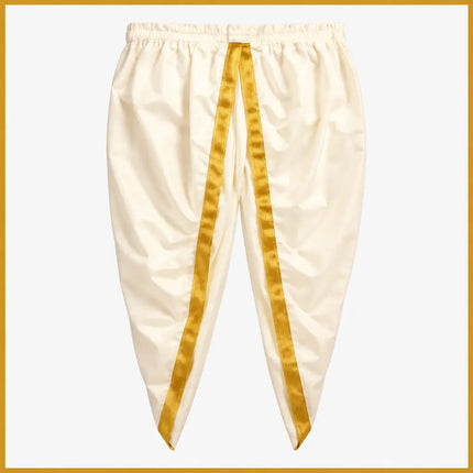 Cream dhoti golden border close-up