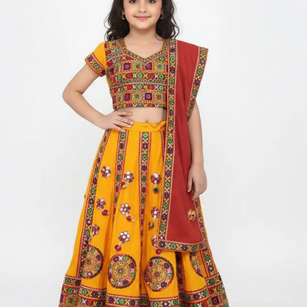 FancyDressWale Girls Navratri Ghagra Choli Set | Traditional Gujarati Embroidered Lehenga Choli with Dupatta | Festive & Dance Costume for Kids fancydresswale.com