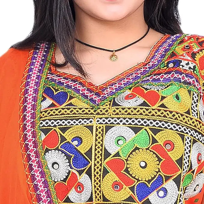 gujarati ladies dress File:Traditional Gujarati Dress 15.jpg