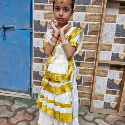 Fancydresswale  Mohiniyattam Dance Costume kerla dance dress fancydresswale.com