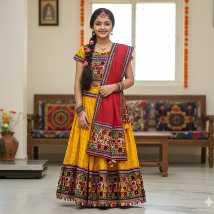 Yellow Navratri Lehenga Choli for Girls | Traditional Embroidered Chaniya Choli with Dupatta fancydresswale.com
