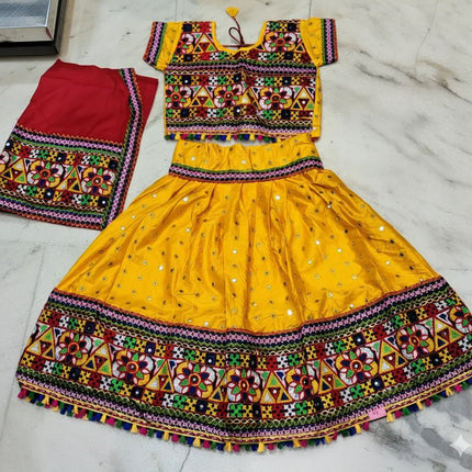 Yellow Navratri Lehenga Choli for Girls | Traditional Embroidered Chaniya Choli with Dupatta fancydresswale.com