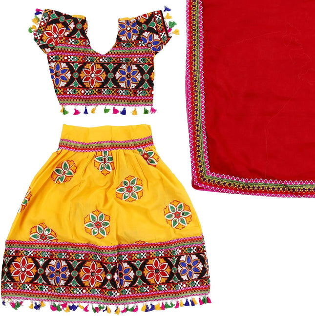 Fancydresswale Full Embroided Girls Ethnic Lehenga Choli and Dupatta Colour Yellow Gujrati Girl Navratri Dress Fancydresswale
